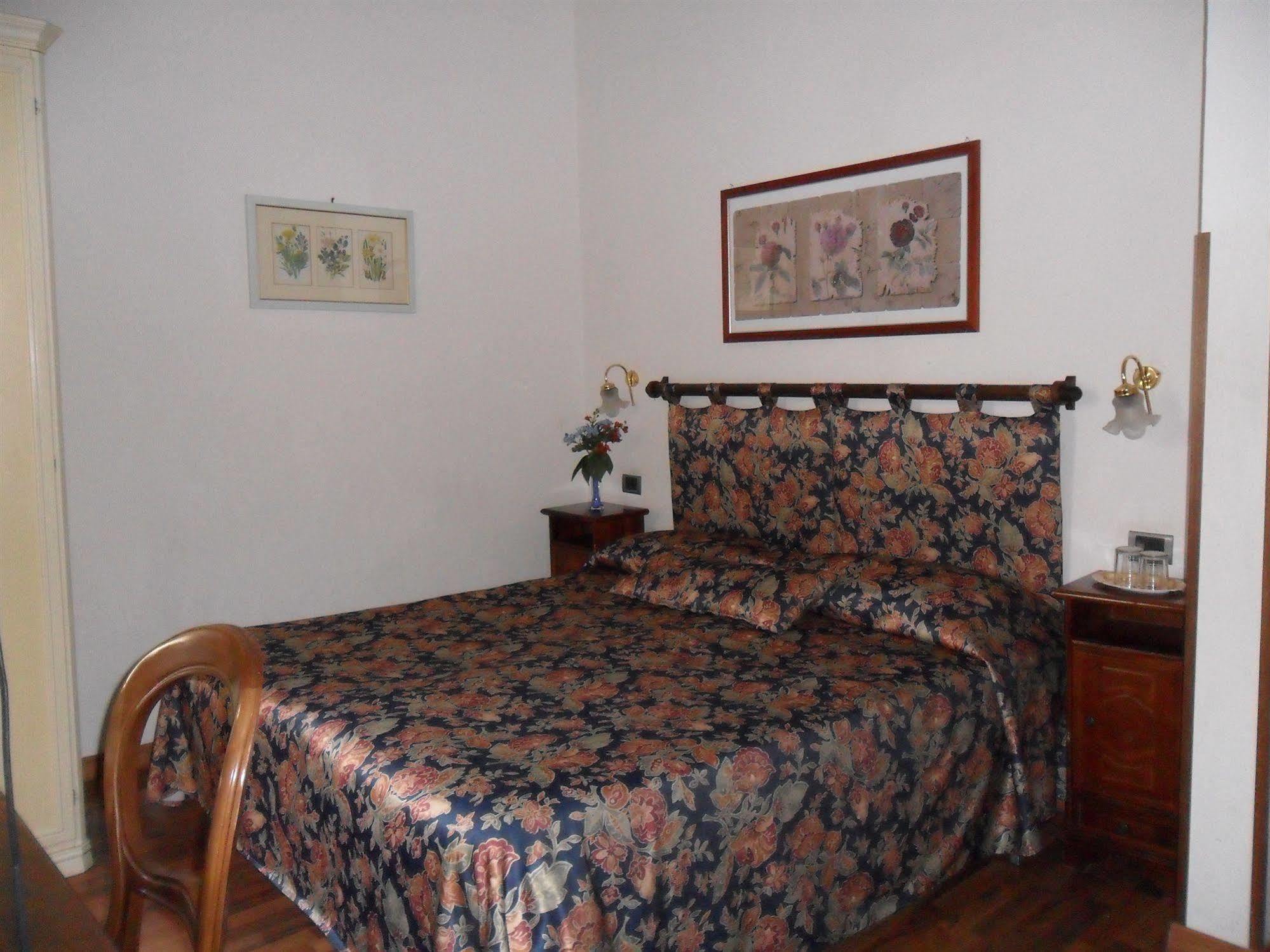 Piccolo Hotel Con Access Ztl !!! Nel Centro Storico Di Firenze !!! Екстериор снимка